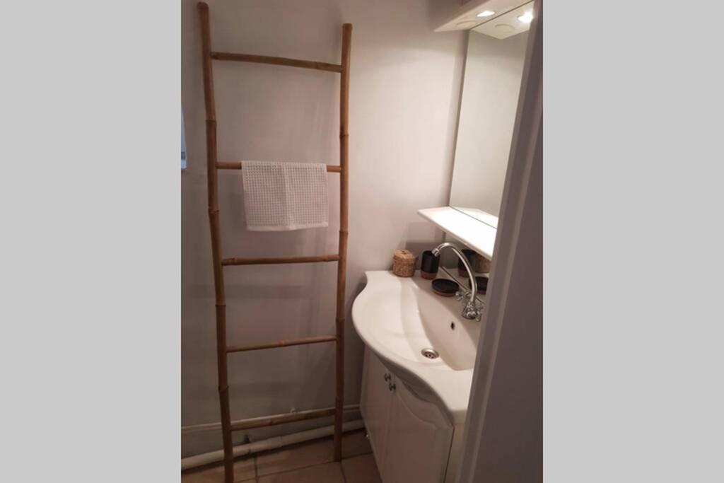 Maisonnette En Pierre Independante De 20 M2 Saint-Cirgues-sur-Couze Exterior photo